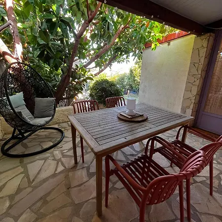 Casa vacanze à L'ombre Du Ficus